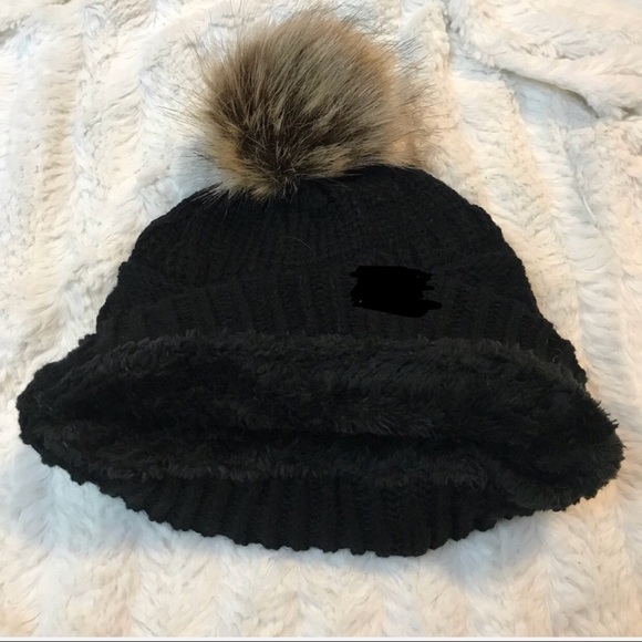 Slouchy Black Knit Beanie Faux Fur Pom Pom Lined - Picture 6 of 6